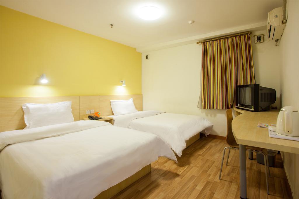 7Days Inn Guiyang Posts And Telecommunications Building Exterior foto